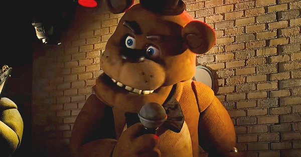 "Five Nights at Freddy's 2023 Review: A Disappointing Adaptation Lacking in Horror and Coherence"