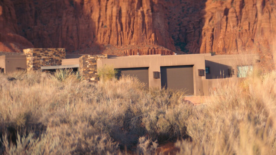 A chilling review of Netflix’s Evil Influencer: The Jodi Hildebrandt 2025 Story, exploring faith, manipulation, influencer culture, and extreme child abuse